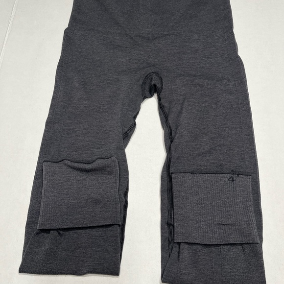 Lululemon Women’s Leggings Full Length  Size 4 Gray Yoga Running - Picture 4 of 10